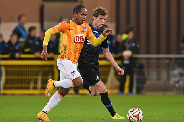 周琦18分首钢大胜浙江 齐麟30+11新疆力克四川